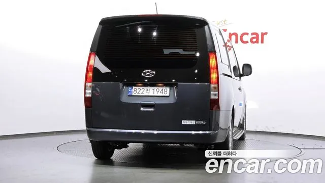Hyundai Staria Staria Карго 5 мест — Фото автомобиля 3