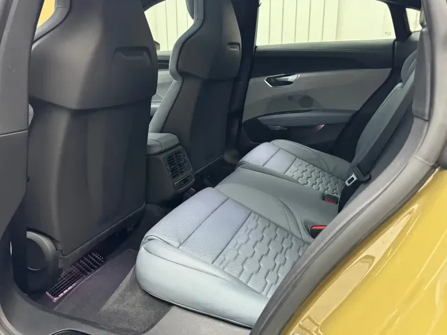 Audi e-tron GT — Фото автомобиля 10