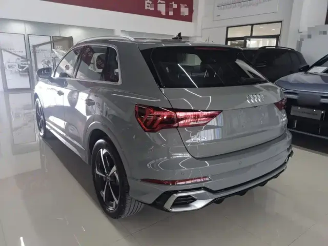 Audi Q3 — Фото автомобиля 4
