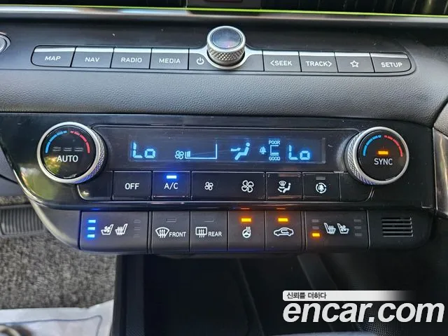 Hyundai AVANTE Новый Avante (CN7) — Фото автомобиля 19