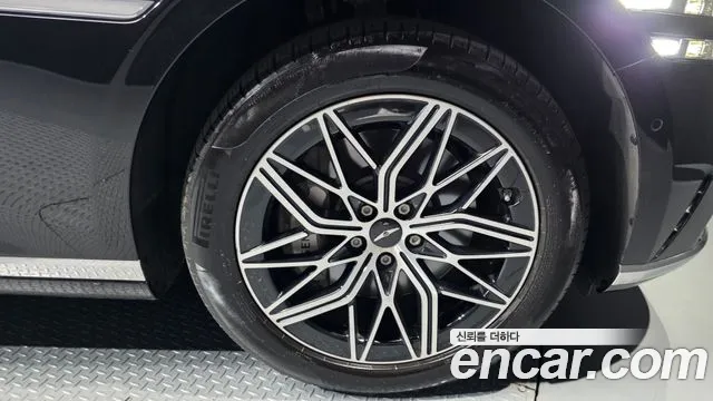 Genesis G90 Бензин 3.5 турбо AWD — Фото автомобиля 19