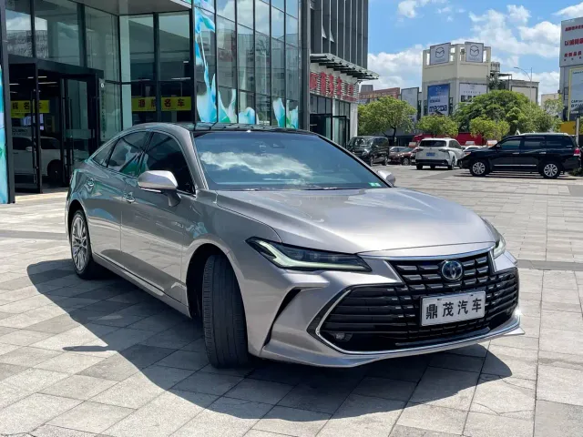 Toyota Avalon — Фото автомобиля 8