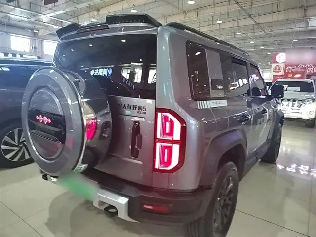 BYD FangChengBao Leopard 5 — Фото автомобиля 6