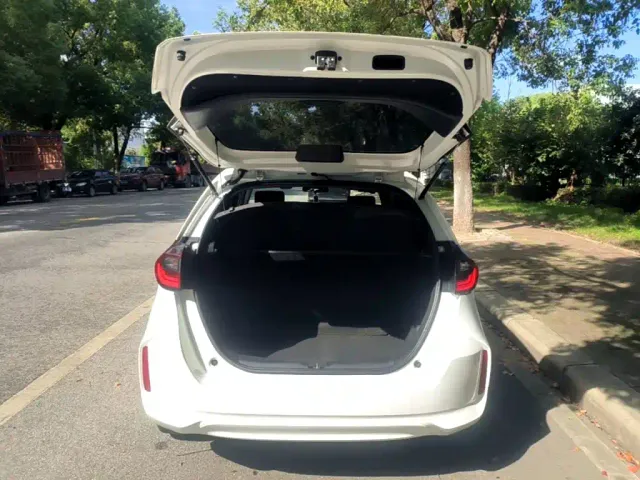 Honda Fit — Фото автомобиля 18