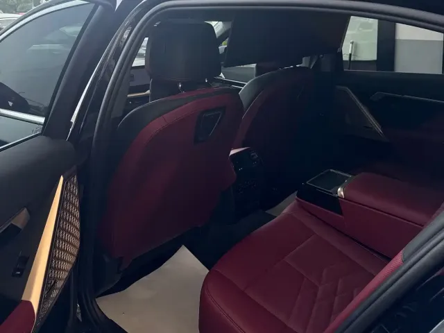 BMW 5 Series — Фото автомобиля 7