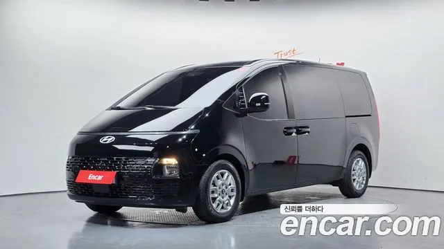Фотография автомобиля — Hyundai Staria