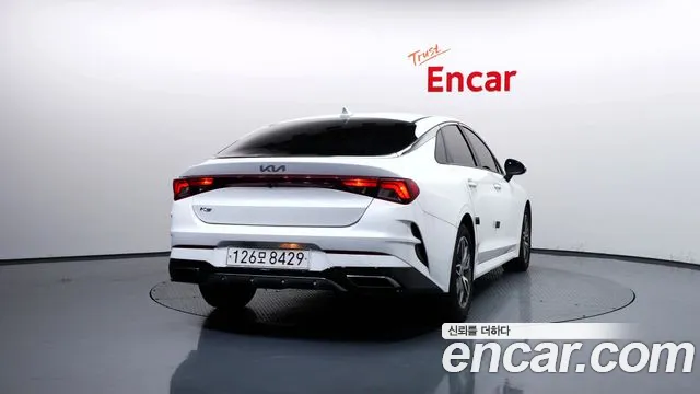 Kia K5 — Фото автомобиля 4