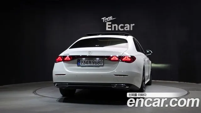 Mercedes-Benz E-Class W214 — Фото автомобиля 4
