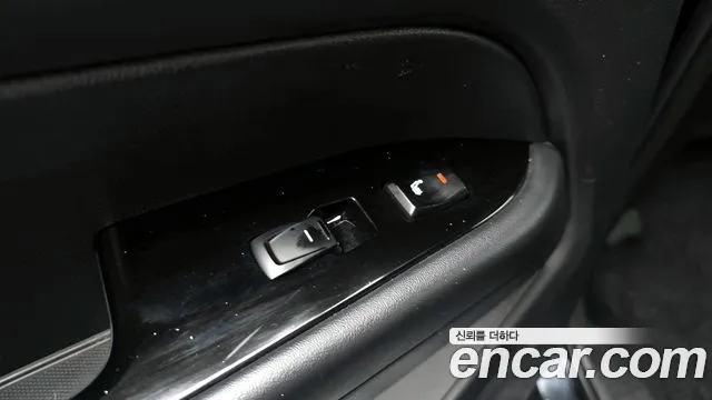 KG_Mobility_Ssangyong Rexton Новый Rexton Sport Дизель 2.2 2WD — Фото автомобиля 18