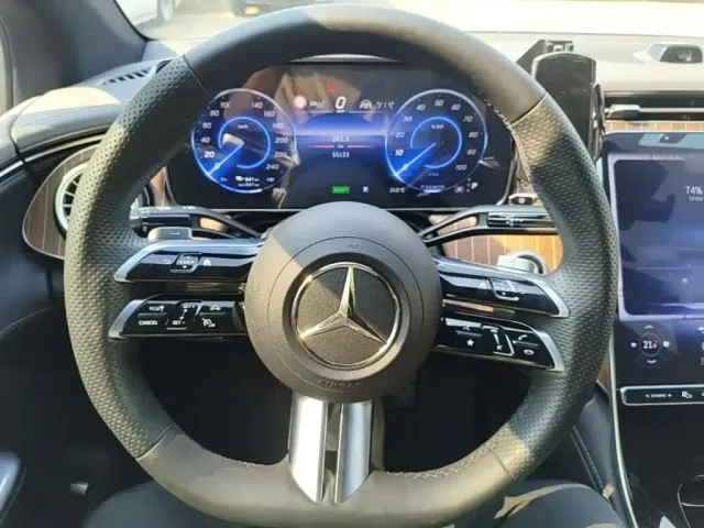Mercedes-Benz EQE — Фото автомобиля 10