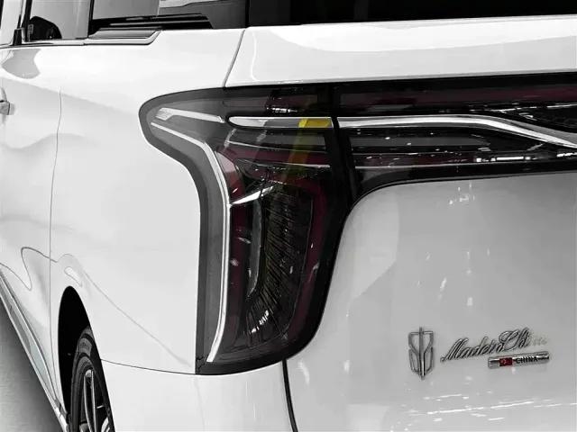 Hongqi HQ9 — Фото автомобиля 9