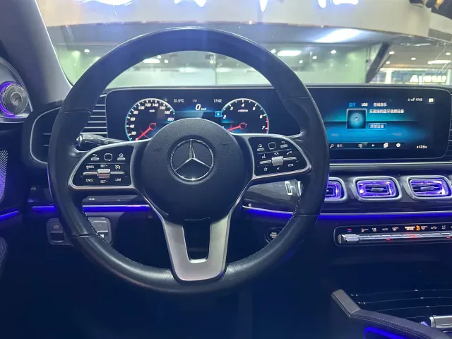 Mercedes-Benz GLE-Class — Фото автомобиля 8