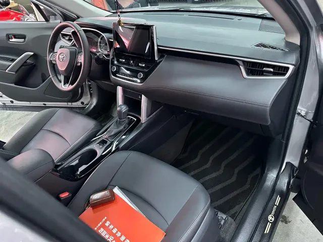 Toyota Corolla Cross — Фото автомобиля 9
