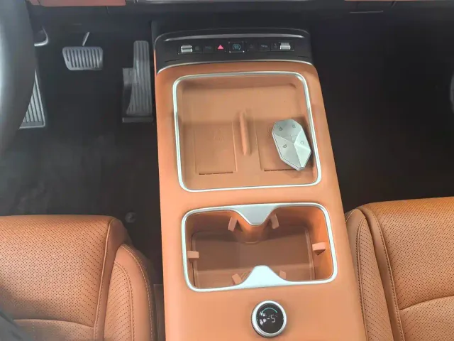 BYD FangChengBao Titanium 7 — Фото автомобиля 19