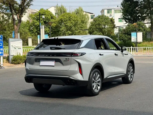 Exeed RX — Фото автомобиля 5