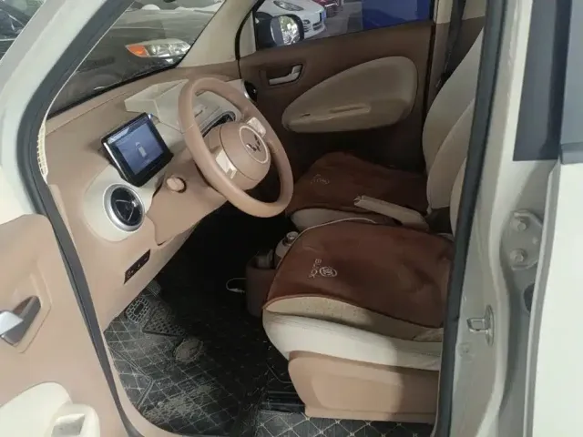 Wuling Hongguang Mini EV — Фото автомобиля 9