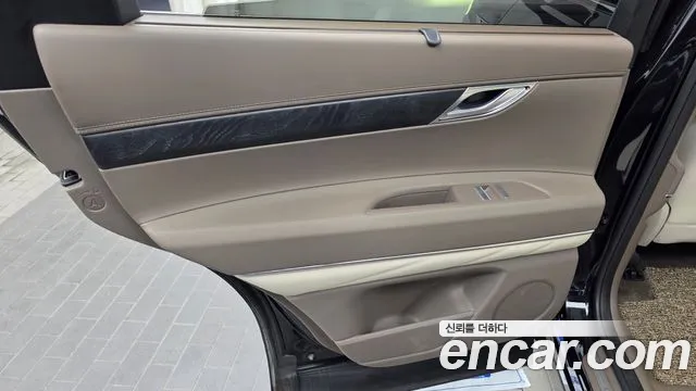 Genesis GV80 2.5T Бензин 2WD — Фото автомобиля 23