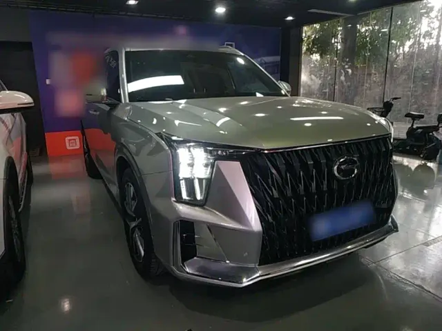 GAC Trumpchi GS8 — Фото автомобиля 3