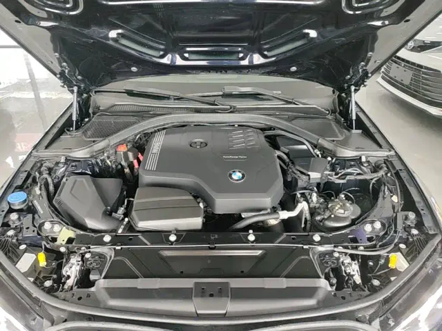 BMW 3 Series — Фото автомобиля 19
