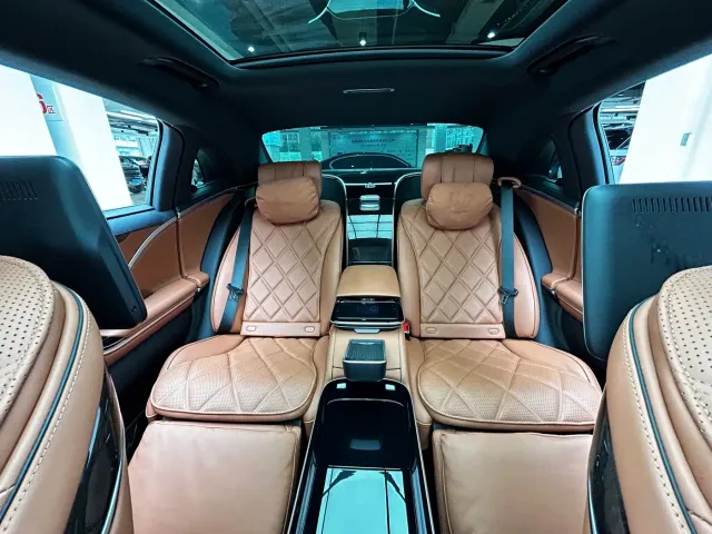 Mercedes-Benz Maybach S-Class — Фото автомобиля 25
