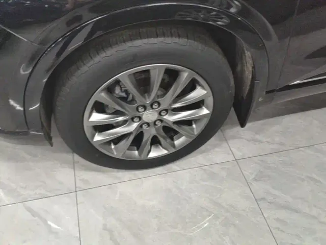 Buick Enclave — Фото автомобиля 22