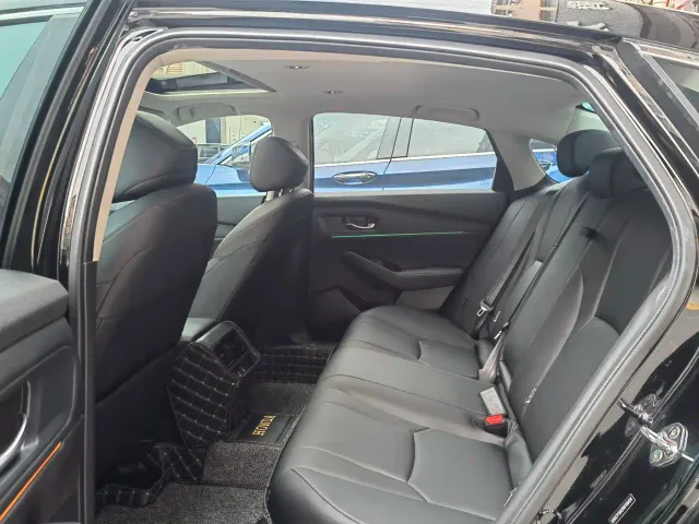 Honda Accord — Фото автомобиля 15
