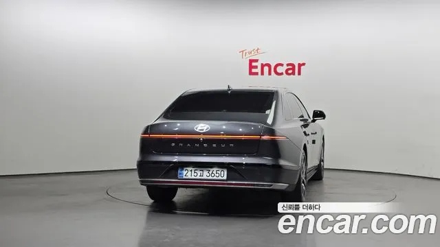 Hyundai Grandeur Grandeur (GN7) 2.5 Бензин 2WD — Фото автомобиля 4