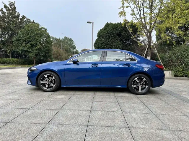 Mercedes-Benz A-Class — Фото автомобиля 10