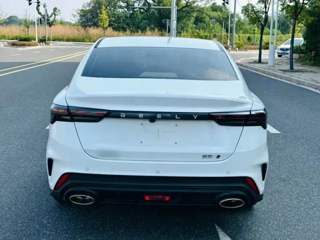 Geely Binrui — Фото автомобиля 5