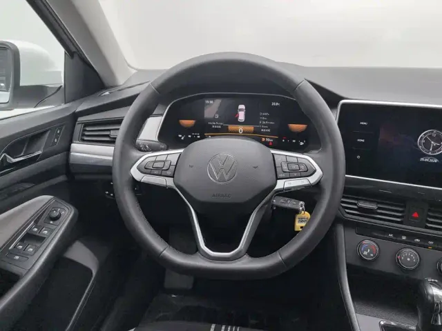 Volkswagen Bora — Фото автомобиля 11
