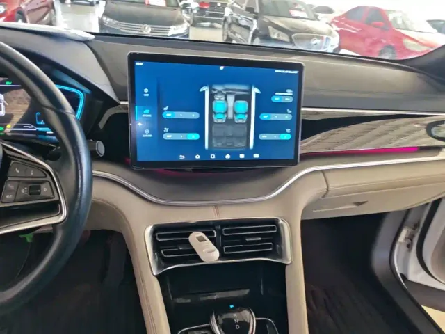 BYD Song PLUS — Фото автомобиля 12