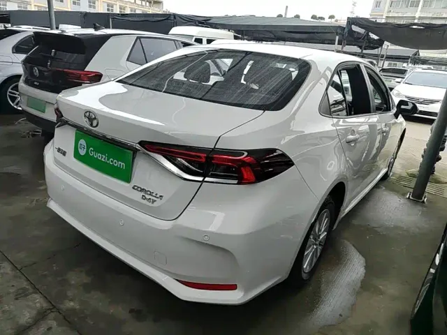 Toyota Corolla — Фото автомобиля 6