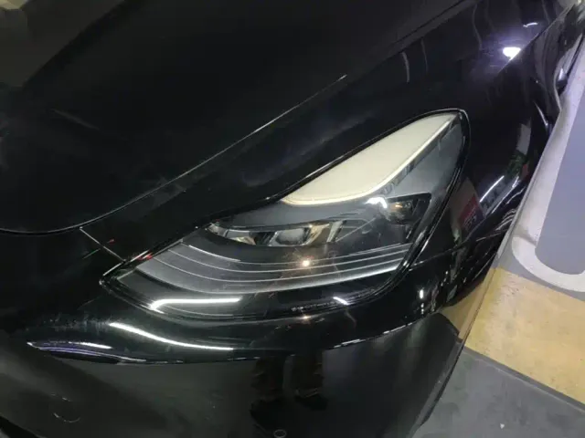 Tesla Model Y — Фото автомобиля 23