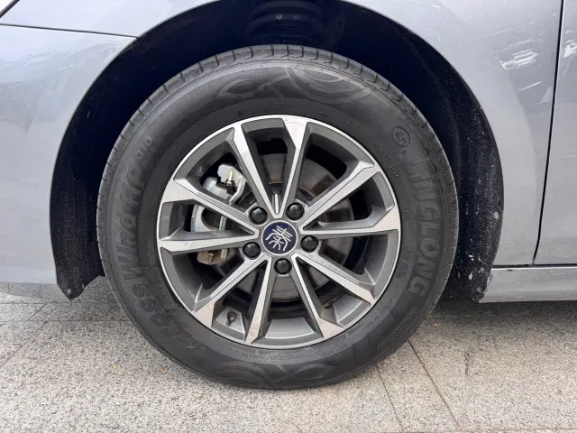 BYD Qin PLUS — Фото автомобиля 16