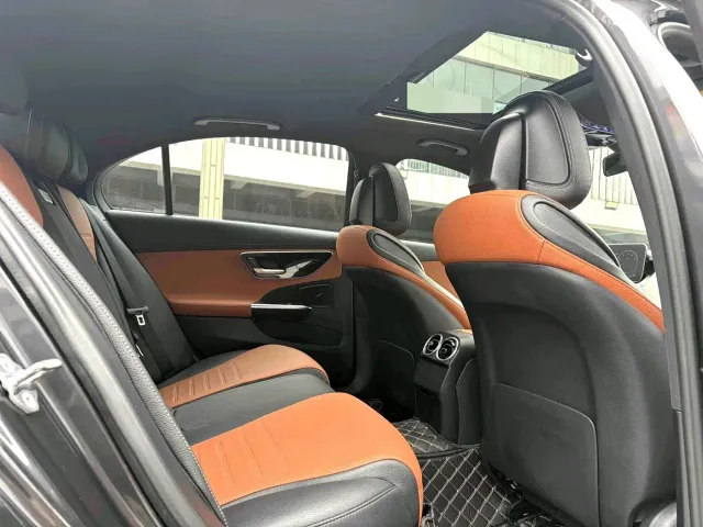 Mercedes-Benz C-Class — Фото автомобиля 9