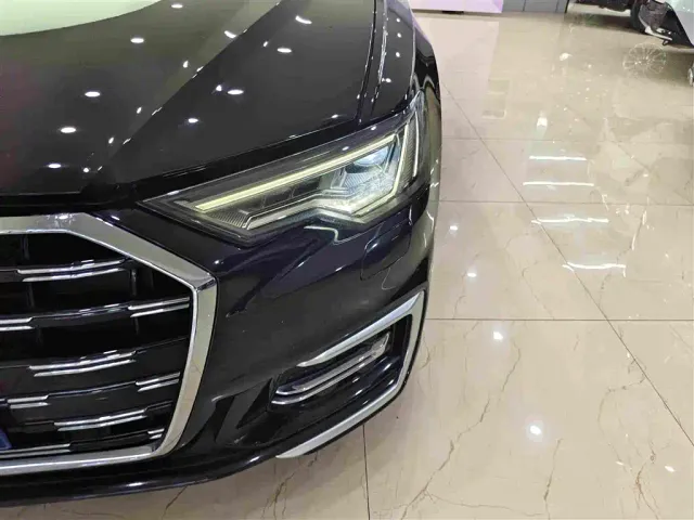 Audi A6L — Фото автомобиля 11