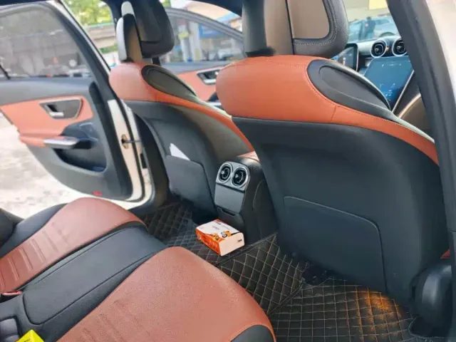 Mercedes-Benz C-Class — Фото автомобиля 7