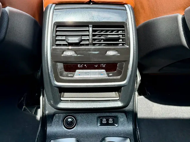 BMW X7 — Фото автомобиля 12