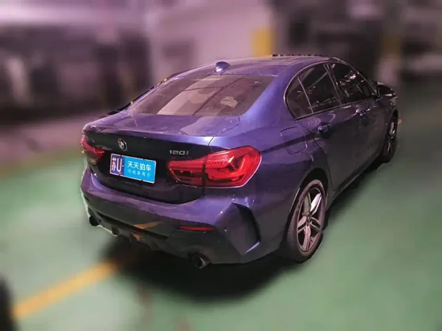 BMW 1 Series — Фото автомобиля 2