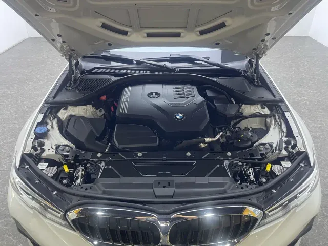 BMW 3 Series — Фото автомобиля 17