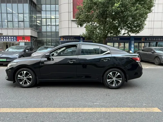 Nissan Sylphy — Фото автомобиля 10