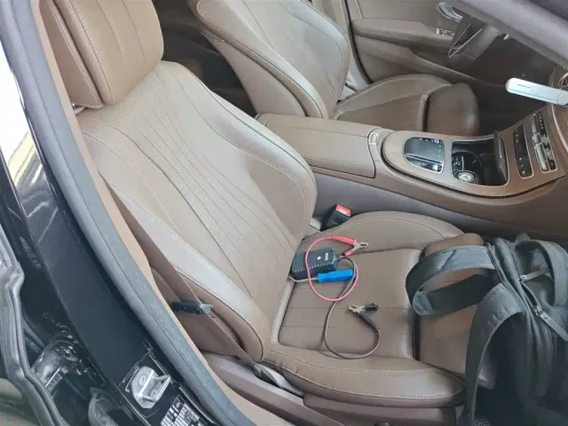 Mercedes-Benz E-Class — Фото автомобиля 24