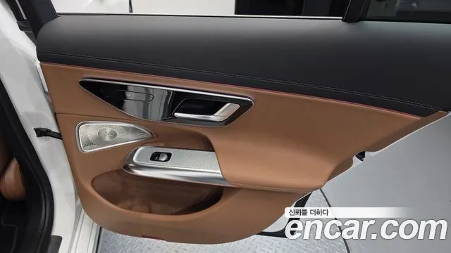 Mercedes-Benz E-Class W214 — Фото автомобиля 14