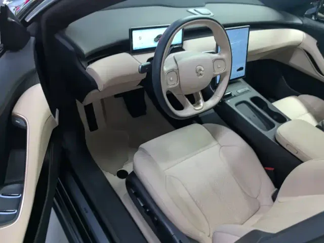 Nio ET5 Touring — Фото автомобиля 15