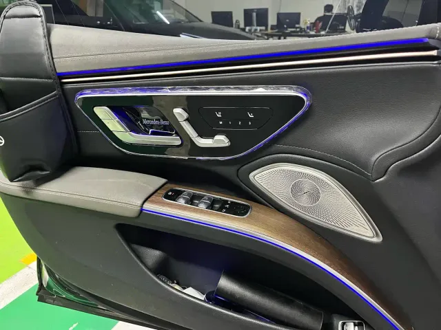 Mercedes-Benz EQS — Фото автомобиля 11
