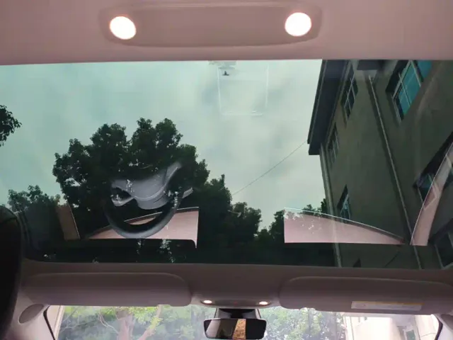 Tesla Model 3 — Фото автомобиля 17
