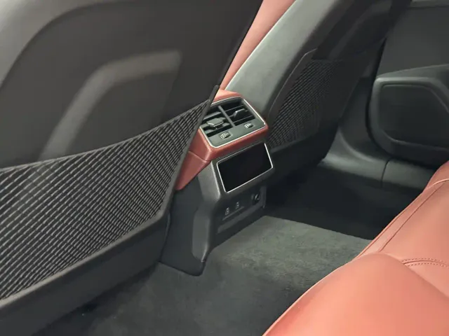Audi A7L — Фото автомобиля 17