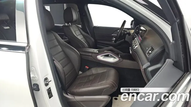 Mercedes-Benz GLS-Class — Фото автомобиля 10