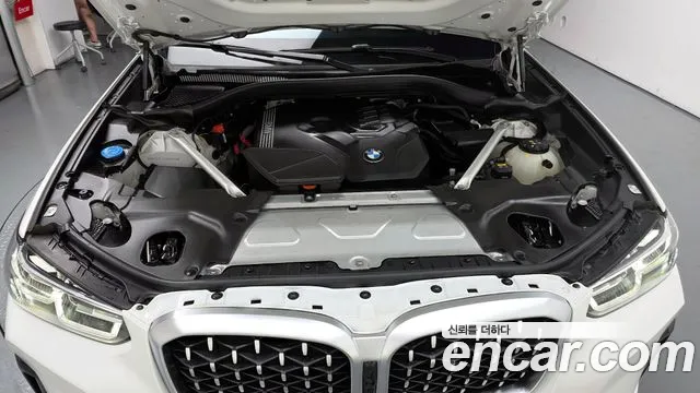 BMW X4 xDrive20i M Sport — Фото автомобиля 6