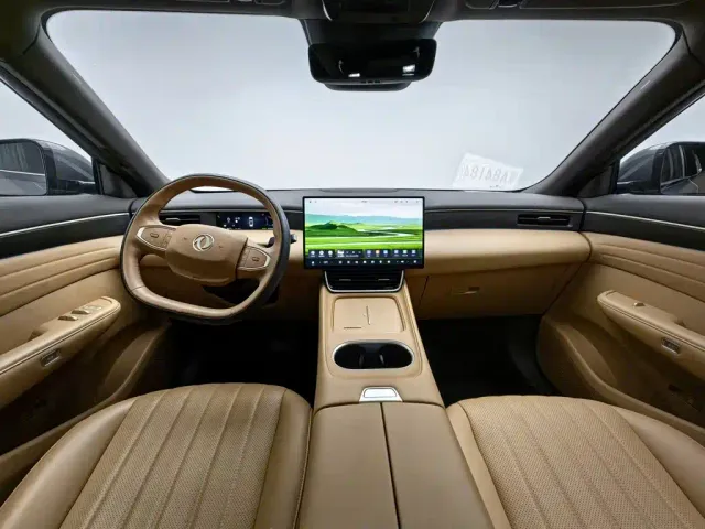 Dongfeng Aeolus L8 — Фото автомобиля 5